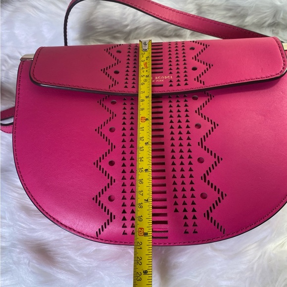 Henri Bendel Pink Circle Bag - Picture 13 of 14